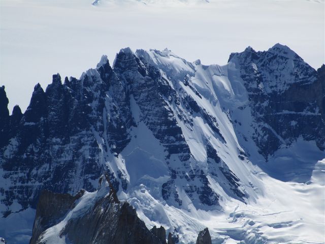 Cerro Marconi Sur desde la Supercanaleta del Fitz Roy. Foto: Julian Casanova nov 2018